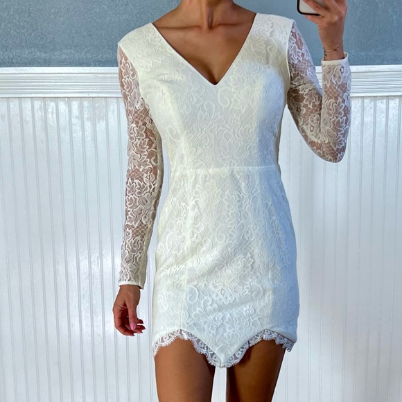 NBD X Revolve Don't Look Back White Lace Mini Dress Sz S - Picture 2 of 7